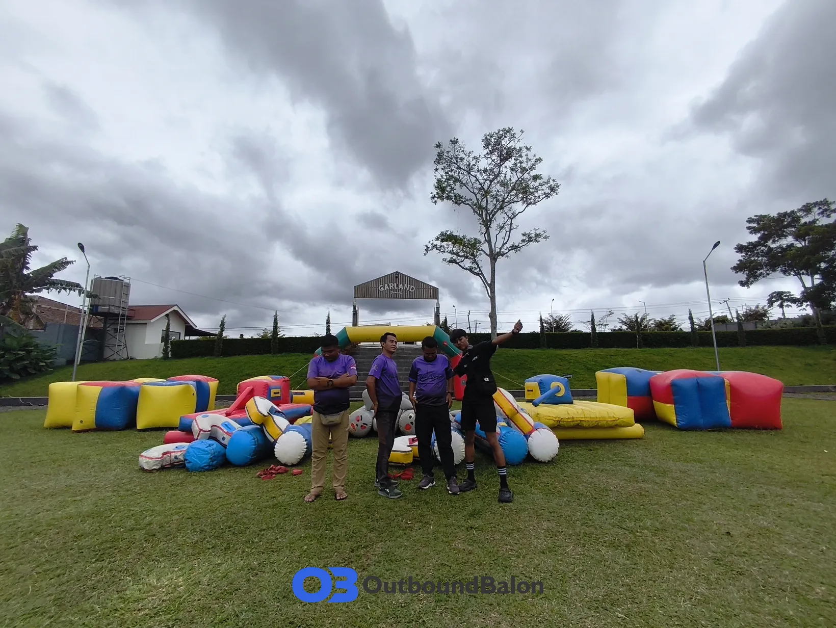 Seru untuk Perusahaan lewat Outbound Inflatable Games Balon di Pondok Wisata Lestari Pangandaran