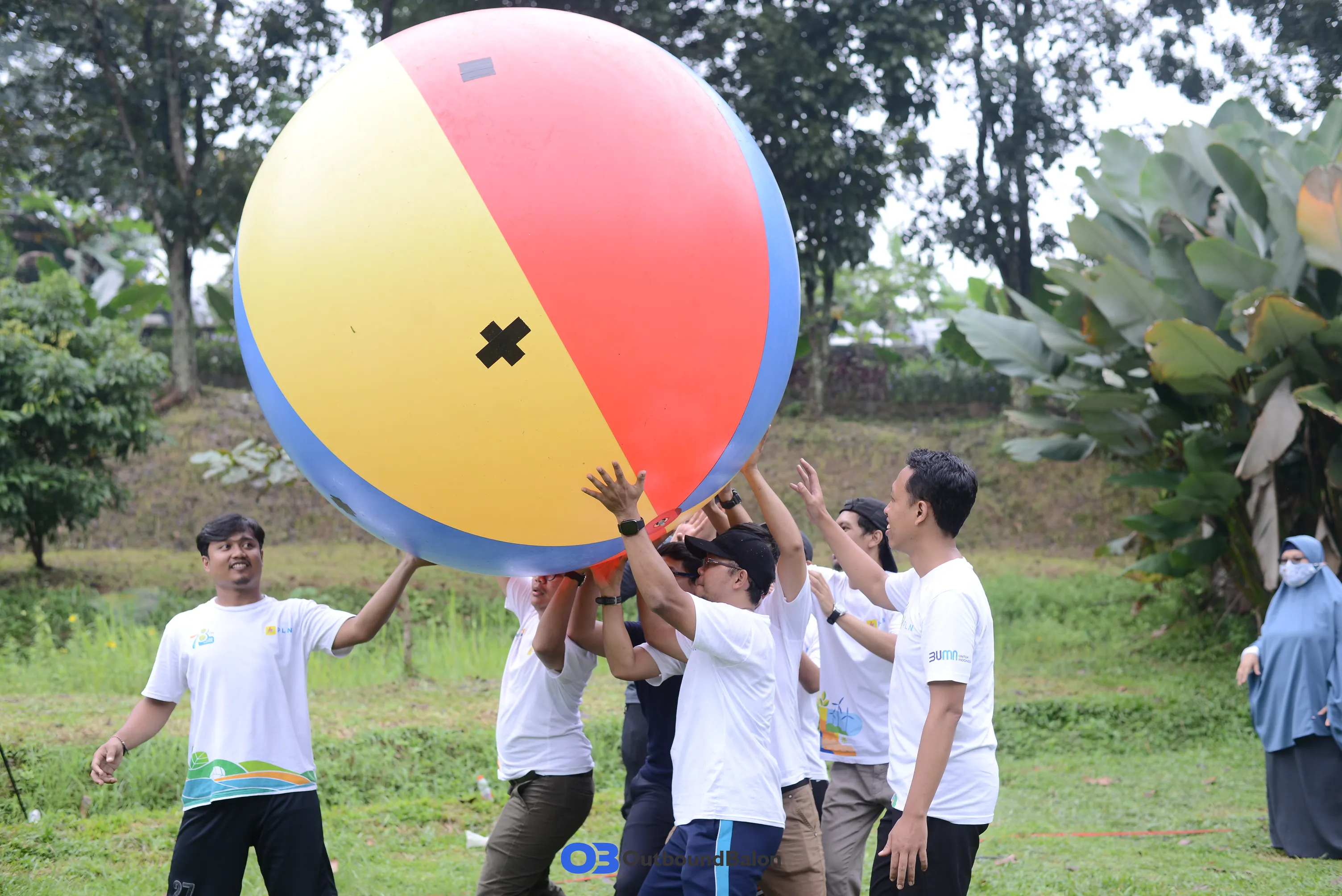 Outbound Games Inflatable Balon & Adventure di Kastuba Resort